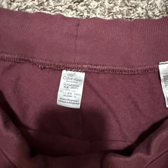 Calvin Klein Burgundy Womens Joggers - Picture 3 of 4